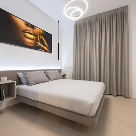 Luxury Station Suite-3
