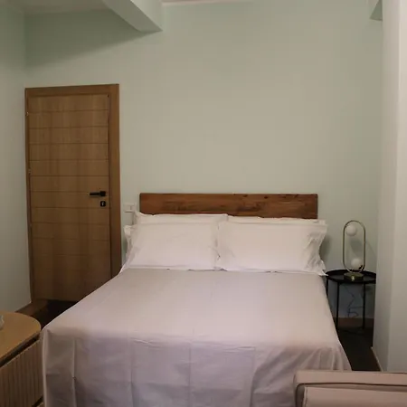 Bari Center Rooms-2