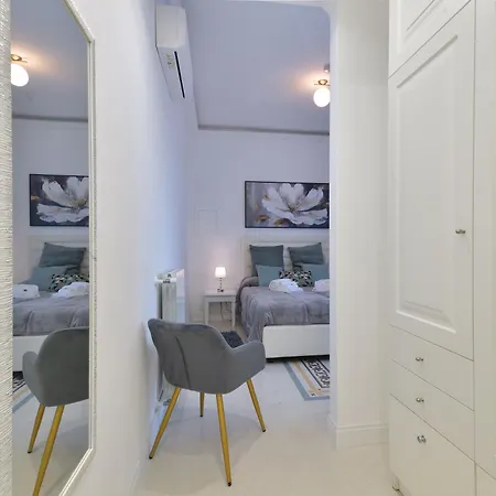 Trinita Rooms-3