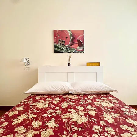 Stylish Room In Milano-2