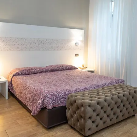 Locanda dei Poeti Rooms&Apartments-2