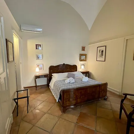Palazzo dei Conti di Lecce eleganti suite-3