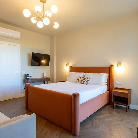 Daplace - Corso Sempione Suites-2