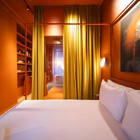 Fontana 16 Rooms-3