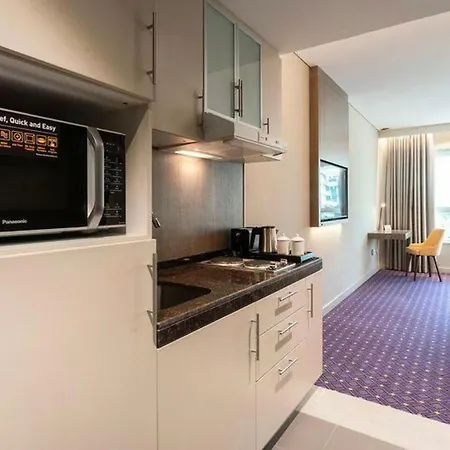 Leva Hotel And Suites, Opposite Downtown-2