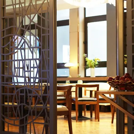 Montcalm Royal London House, London City-3