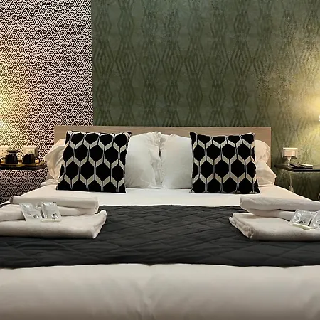 Vatican Luxury Suite-3