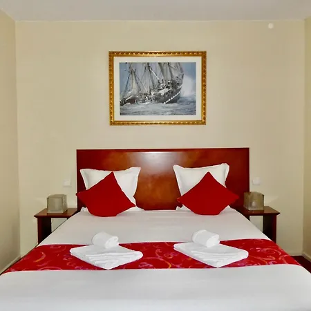 Hotel Bellevue Montmartre-3