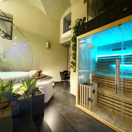 Home dentro il teatro-3