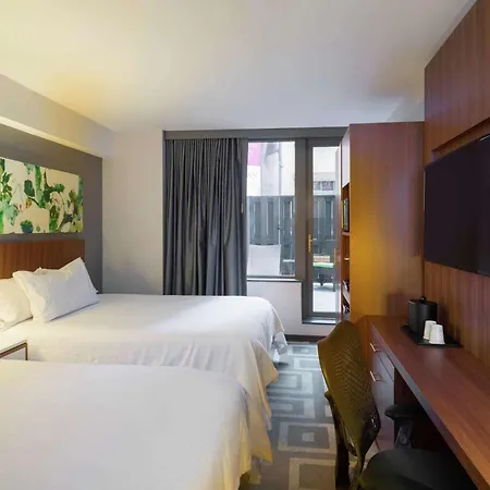 Hilton Garden Inn New York Central Park South-Midtown West-3