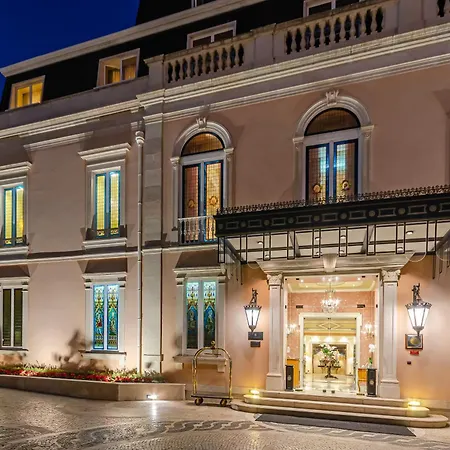Olissippo Lapa Palace - The Leading Hotels Of The World-3