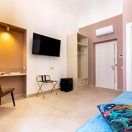 Magnini Rooms-2