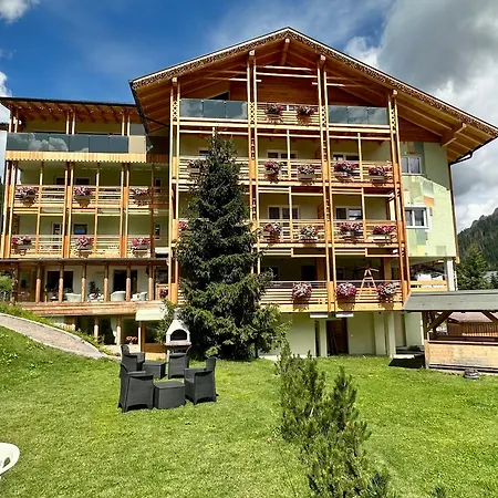 Albergo Garni Edy (B&B)-3