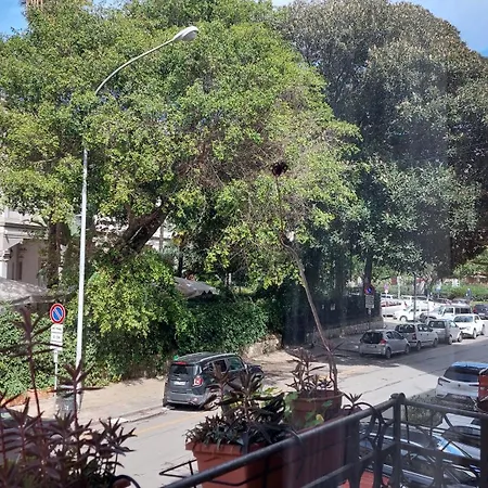 Casa Santoliva in centro a Palermo-2