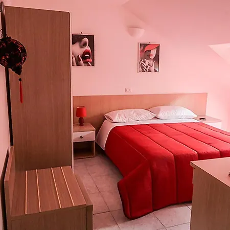 Suisse Hotel-2