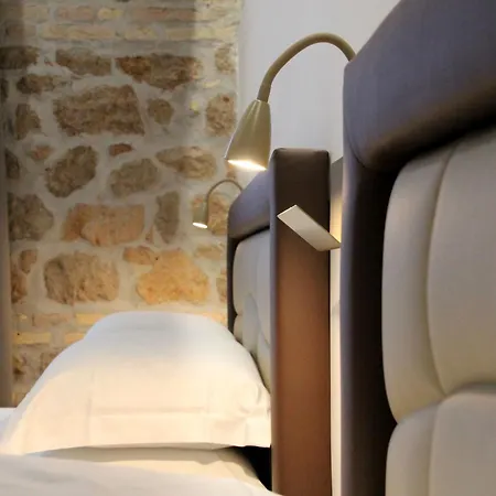Joyful 148 Luxury Guest House-2