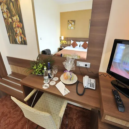 Rin Central Hotel-2