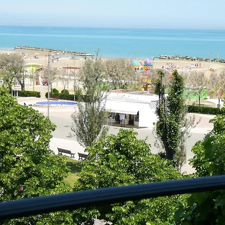 Hotel De La Plage-3