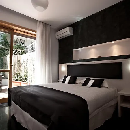 Heart Of Rome Rooms-2