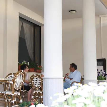 Hotel Riva Del Sole-2