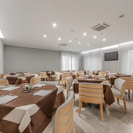 HOTIDAY Hotel Milano Marittima-2