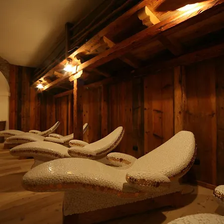 Hotel Garni La Roccia-3