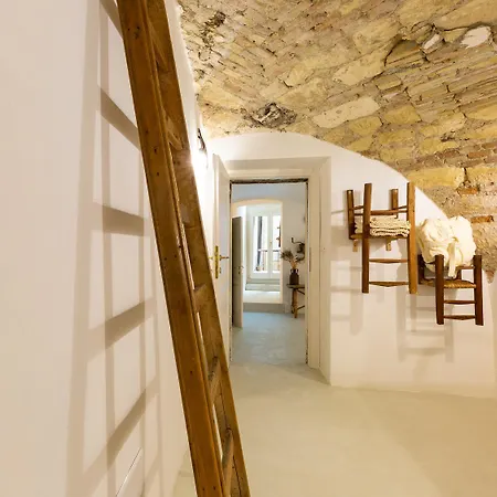 Crobi Museum And Suites-3