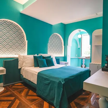 Cafè Latino Suites-2