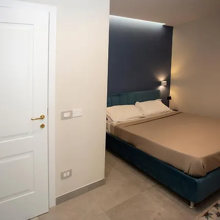 Xenia Neapolis-2