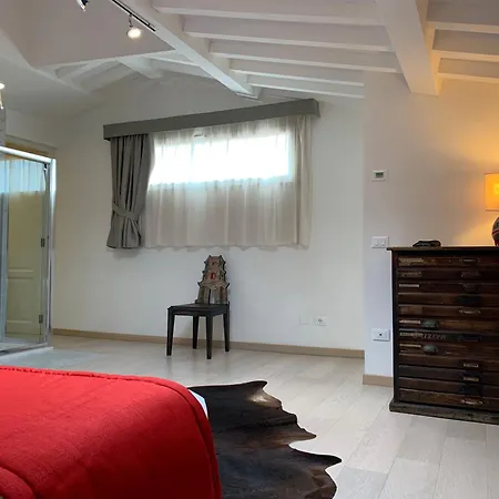 Florence Art Apartments-2