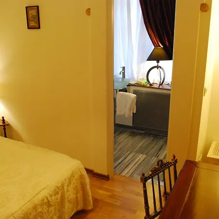 Grand Boutique Hotel-2