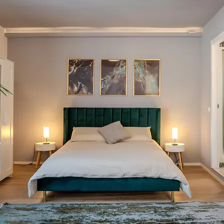 Piazza Maggiore Santa Margherita Rooms-3