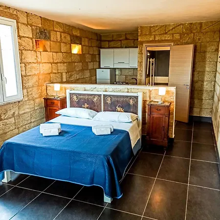 Li Monaci - GALLIPOLI - EcoBio RELAIS-2