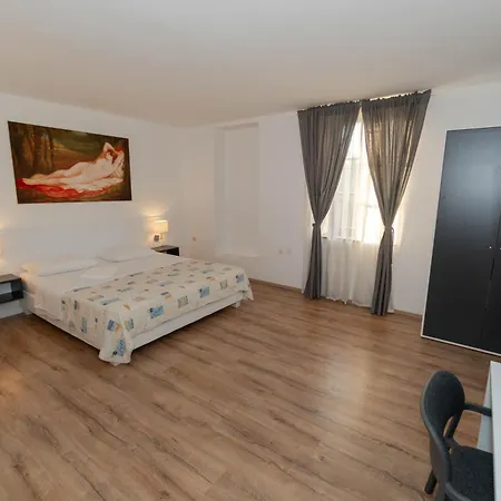 Hotel Paquito-2