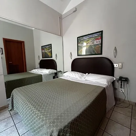 Hotel Ferrucci-3