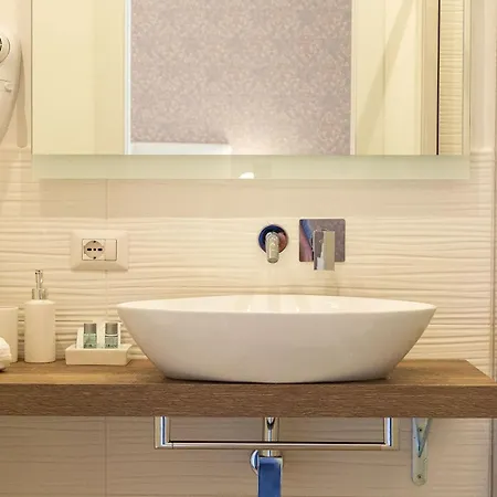 52 Vespasiano Vatican Suites-3