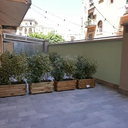 Re Lazzarone Suite-3