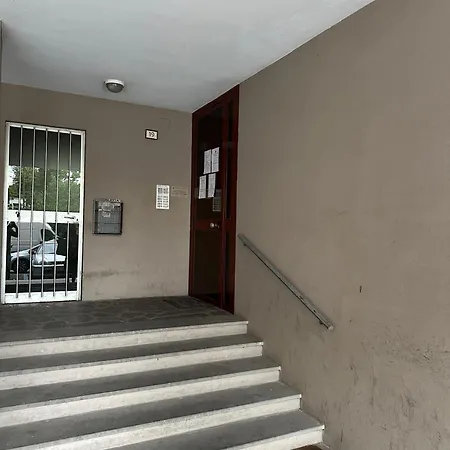 Olimpia House - Camere Accoglienti in Posizione Strategica-2