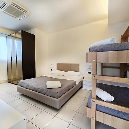 Hotel Avana Fronte Mare-2