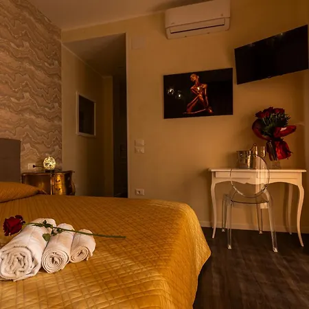 Amy Rooms-3