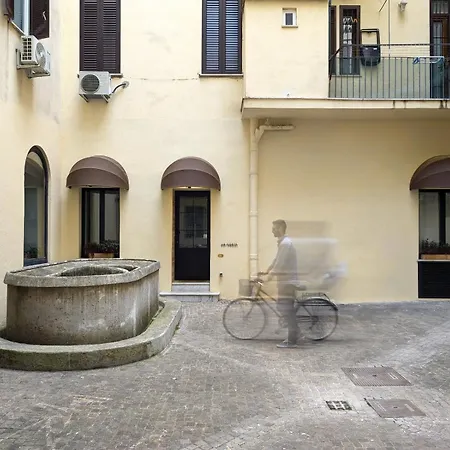 La Corte Dei Panni-3