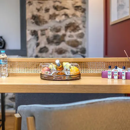 Belle Athenes - Luxury Rooms At Monastiraki Railway Station-2