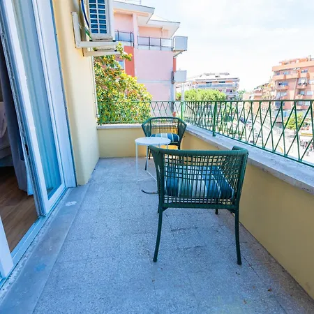 Near Vatican, Irnerio 47 Guest House-3