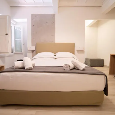 Coco Places Rooms Santa Maria Novella, Centro Storico-3