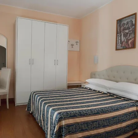 Hotel Plaza-3