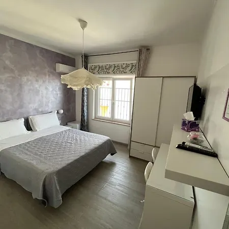 F.Rooms Napoli-2