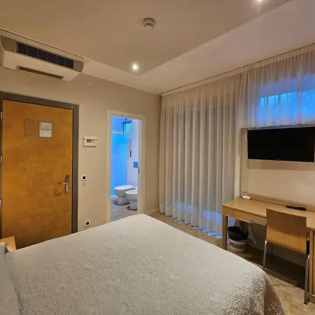 Hotel Eurovil Garni-3