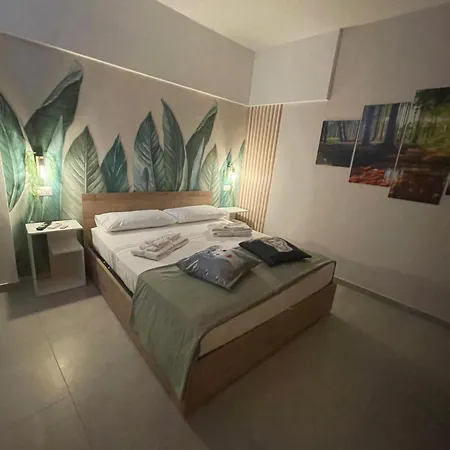 Jungle Room-3