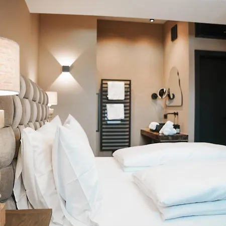 Boutiquehotel Weisses Roessl-3