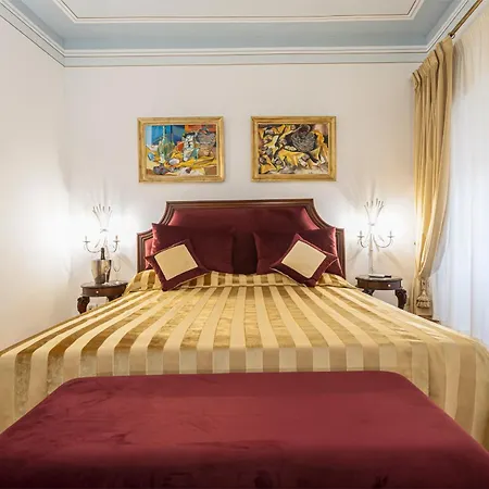 Pantheon Suites In Rome-3
